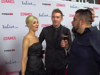 Pornhubtv софія knight & danny d червоний carpet 2015 avn інтерв’ю