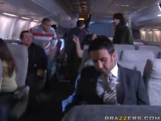 Passengers având rasol în un airplane!