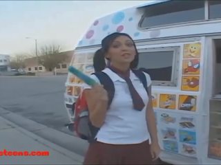 Icecream truck blond short haired ýaşlar fucked and eats cumcandy