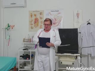 Physical examen și pasarica cu degetul de ceh peasant femeie: gyno fetis grown-up sex