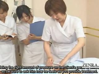 Sous-titré femme habillée homme nu japonais branlette spa groupe manifestation