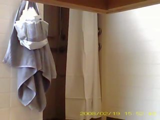Szpiegowanie seksowne 19 rok stary kochanek prysznica w akademik łazienka