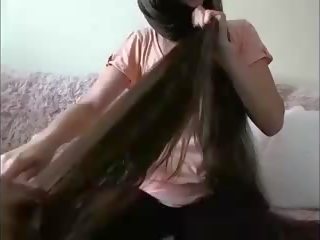 Menarik panjang berambut rambut coklat hairplay rambut brush basah rambut