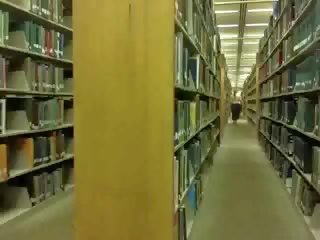 Hullu kirjasto tipu!