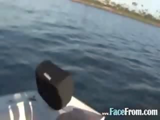 Ao ar livre adulto vídeo com meu ex namorada em barco