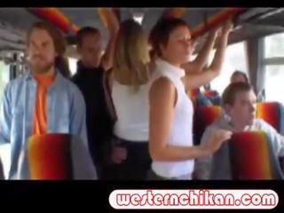 Jane teenager Groped on the Bus &excl;