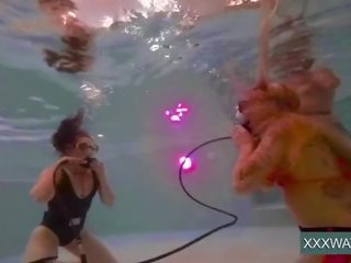 Groot exceptional onderwater meisjes strippen en masturberen x nominale video- clips