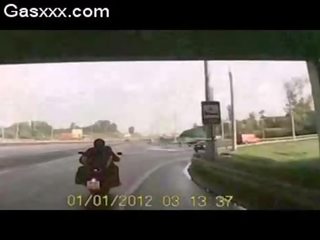फक्किंग पर motorcycle
