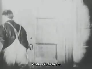 Painter σαγηνεύει και fucks ένα μονόκλινο μωρό (1920s παλιάς χρονολογίας)