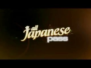 性的に 興奮 日本語 クッキー ととも​​に 精液 上の 彼女の 大きい ティッツ