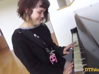 Yhivi espectáculos fora piano skills followed por forte sexo filme e ejaculações sobre dela rosto! - featuring: yhivi / james deen