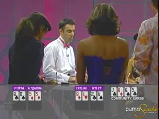 Si rambut perang puma swede kemenangan yang jackpot dalam poker