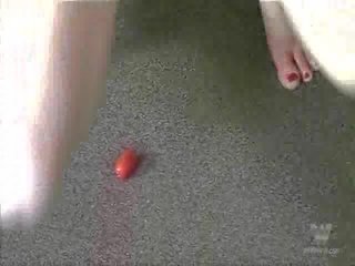 The tomato spēle viens video