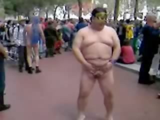 Gorda asiática chico pajeando en la calle película