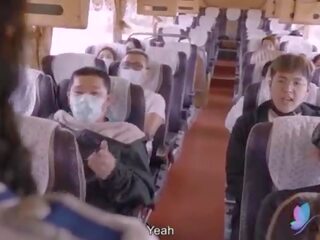 Sex film tour bus mit vollbusig asiatisch strumpet original chinesisch av x nenn klammer mit englisch unter