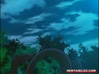 Krūtinga anime prigautas ir tentacles pakliuvom į as miškas