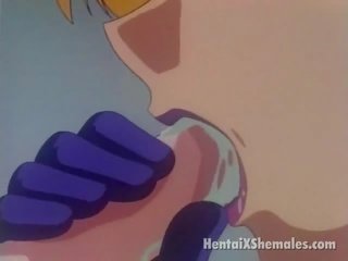 Seductive manga gyzlaşan erkek rubbing and slurping a marseive wang with lust
