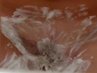 Petite Flower Shaving Her Wonderful Bush, dirty movie d1