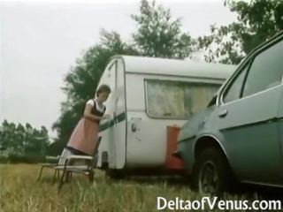 Retro niemieckie xxx wideo - włochate cipka brunetka pieprzenie w camper