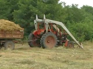 Fabulous babes geneukt in de platteland