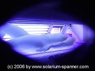 Solarium voyeur spannt je suis solarium