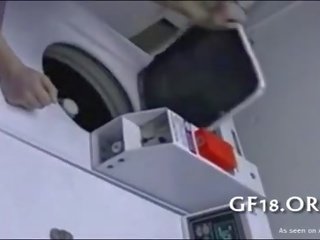 有吸引力 青少年 金發 性交 上 該 washing 機